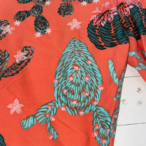 BOGO FREE Lularoe Cactus Leggings - Picture 2 of 3